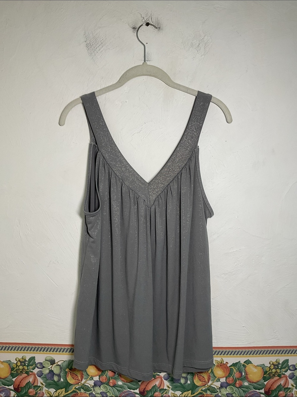 Daniel Benjamin Metallic Shimmer V-Neck Tank Top Charcoal Silver Size 1X - Picture 3 of 5